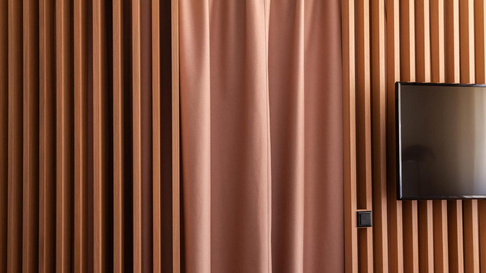 Flora Hotel & Suites ميرانو المظهر الخارجي الصورة